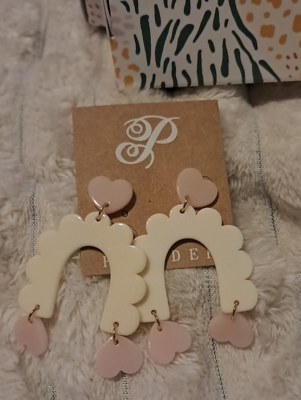 Plunder Cream Arch Drop Earrings with Rainbows And Pale Pink Hearts